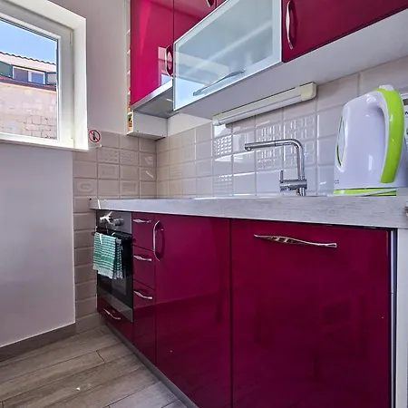 Stone House Varos Apartman Split